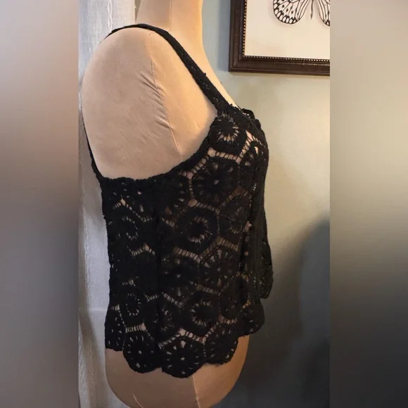 EUC Torrid Festi Crochet Top in Black - Picture 5 of 7